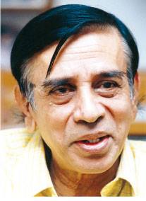 நீர் வீழ்ச்சி- – சுஜாதா